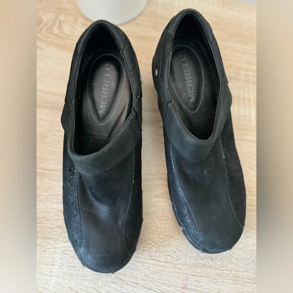 MERRELL Women’s Black Studded Leather clogs size 10 - Picture 6 of 7